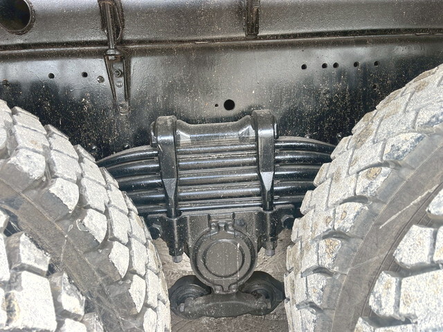 いすゞギガ深ダンプ（土砂禁ダンプ）大型（10t）[写真09]