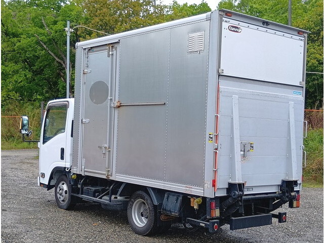いすゞエルフアルミバン小型（2t・3t）[写真02]