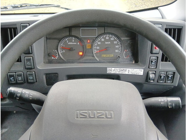 いすゞエルフアルミバン小型（2t・3t）[写真23]