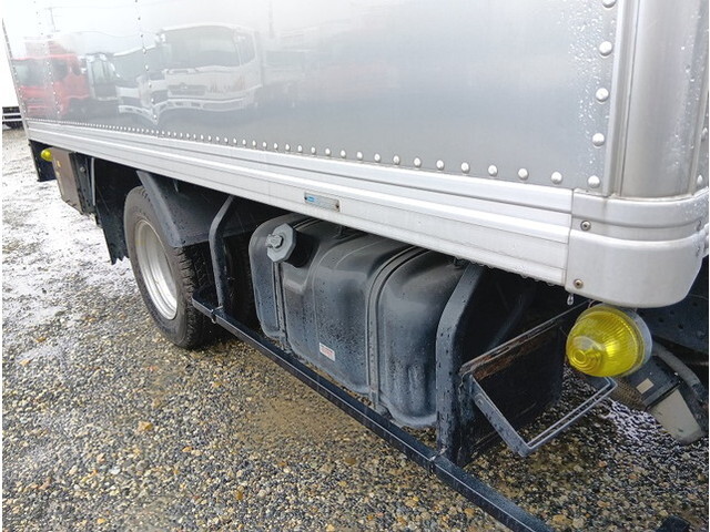 いすゞエルフアルミバン小型（2t・3t）[写真33]