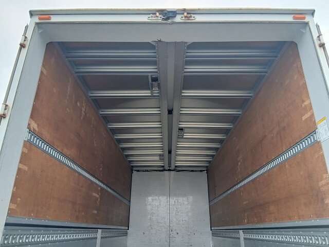 日野レンジャーアルミウイング中型（4t）[写真06]