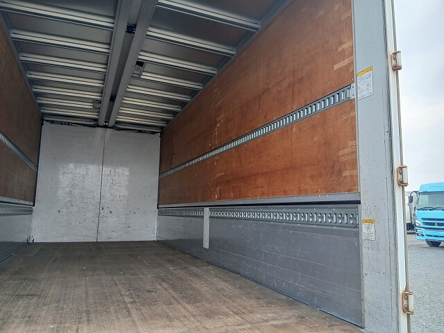 日野レンジャーアルミウイング中型（4t）[写真08]