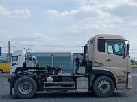 UDトラックスクオントレーラーヘッド（トラクターヘッド）大型（10t）[写真06]