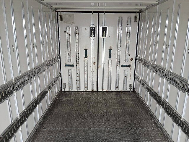 日野デュトロ冷凍車（冷蔵車）小型（2t・3t）[写真14]