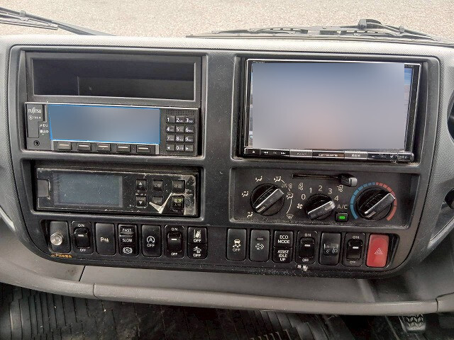 日野デュトロ冷凍車（冷蔵車）小型（2t・3t）[写真22]