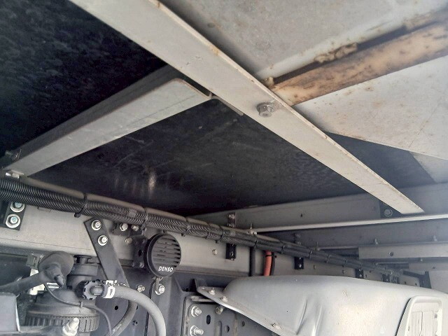 日野デュトロ冷凍車（冷蔵車）小型（2t・3t）[写真36]