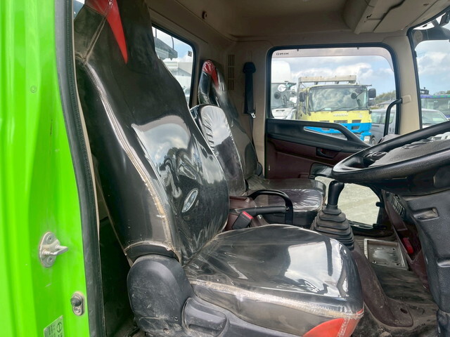 日野レンジャーコンテナ専用車中型（4t）[写真19]