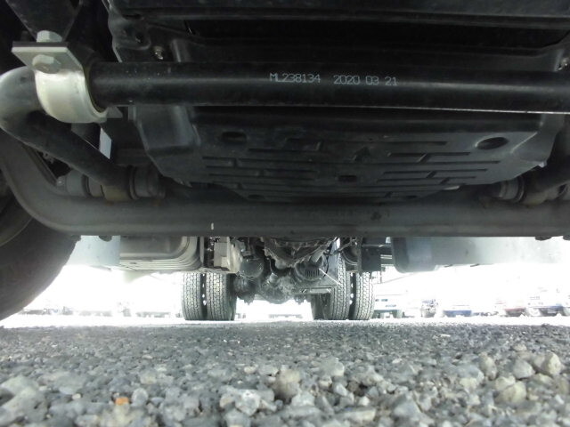 三菱ふそうスーパーグレートバキュームカー大型（10t）[写真19]