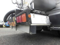 三菱ふそうスーパーグレートバキュームカー大型（10t）[写真25]