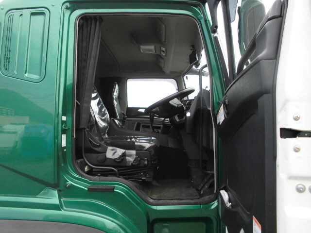 三菱ふそうスーパーグレートバキュームカー大型（10t）[写真25]