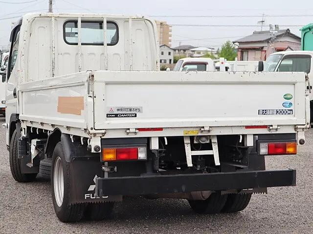 三菱ふそうキャンター平ボディ小型（2t・3t）[写真03]