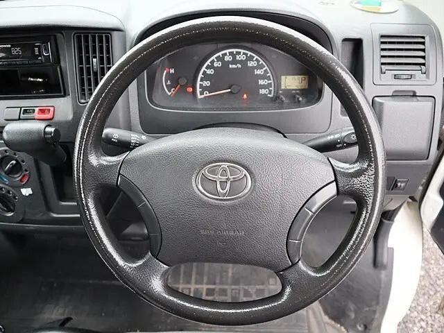 トヨタタウンエース平ボディ小型（2t・3t）[写真04]