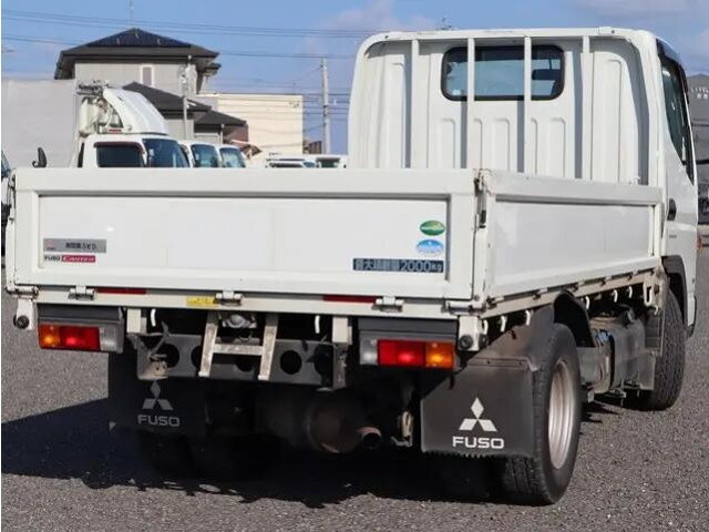 三菱ふそうキャンター平ボディ小型（2t・3t）[写真02]