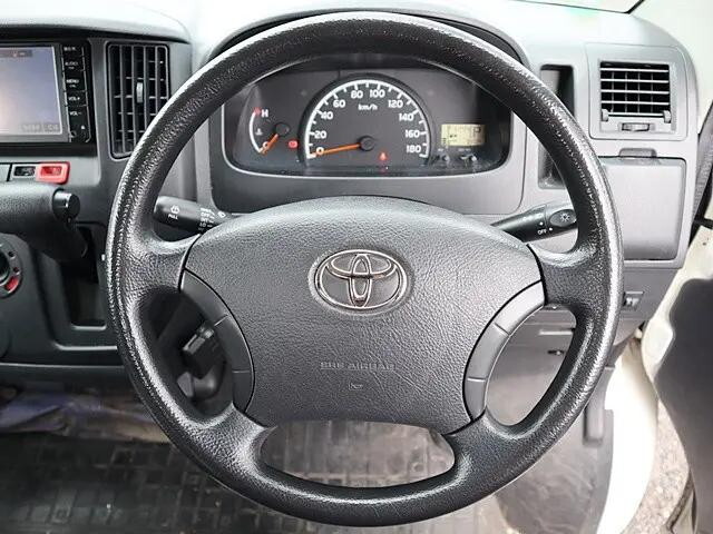トヨタライトエース平ボディ小型（2t・3t）[写真04]