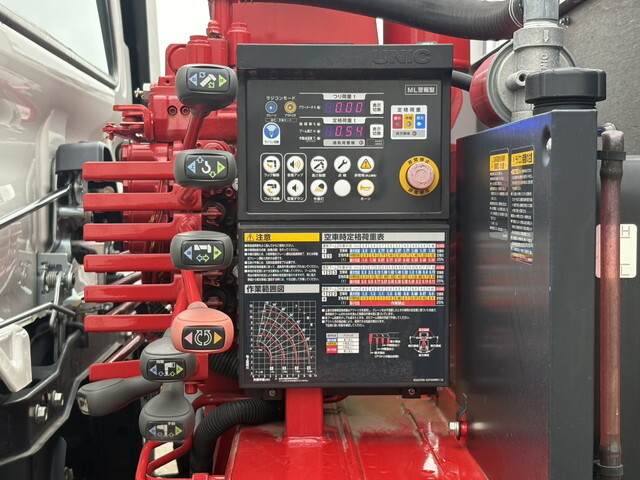 日野レンジャークレーン4段増トン（6t・8t）[写真14]
