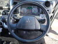 三菱ふそうキャンター平ボディ小型（2t・3t）[写真05]