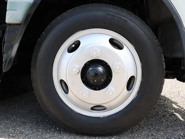 三菱ふそうキャンターダンプ小型（2t・3t）[写真21]