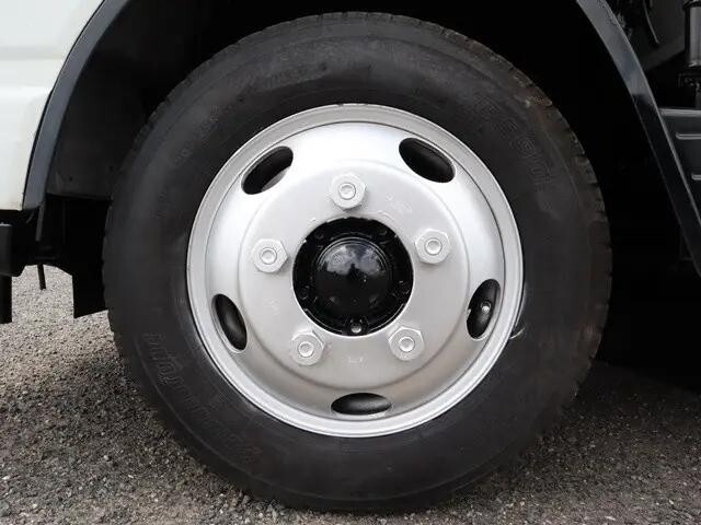 三菱ふそうキャンターダンプ小型（2t・3t）[写真24]