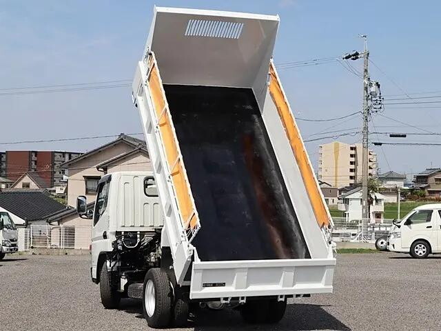 三菱ふそうキャンターダンプ小型（2t・3t）[写真09]