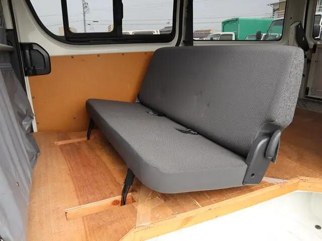 トヨタハイエースその他の形状小型（2t・3t）[写真12]