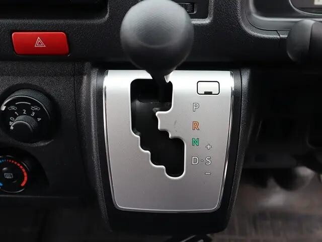 トヨタハイエースその他の形状小型（2t・3t）[写真28]