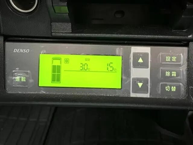 トヨタハイエース冷凍車（冷蔵車）小型（2t・3t）[写真05]