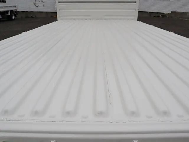 トヨタトヨエース平ボディ小型（2t・3t）[写真11]