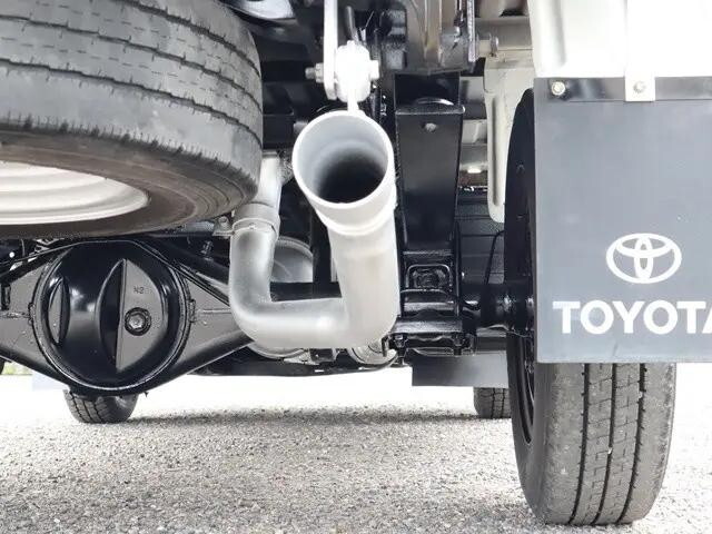 トヨタトヨエース平ボディ小型（2t・3t）[写真26]