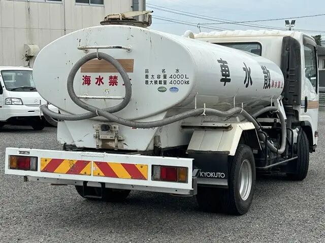 いすゞエルフ散水車小型（2t・3t）[写真02]
