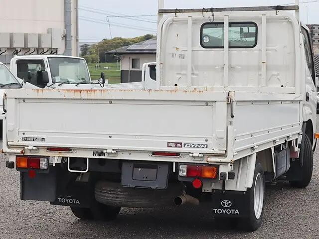 トヨタダイナ平ボディ小型（2t・3t）[写真02]