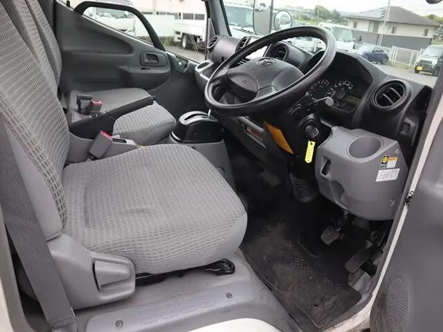 トヨタダイナ平ボディ小型（2t・3t）[写真27]