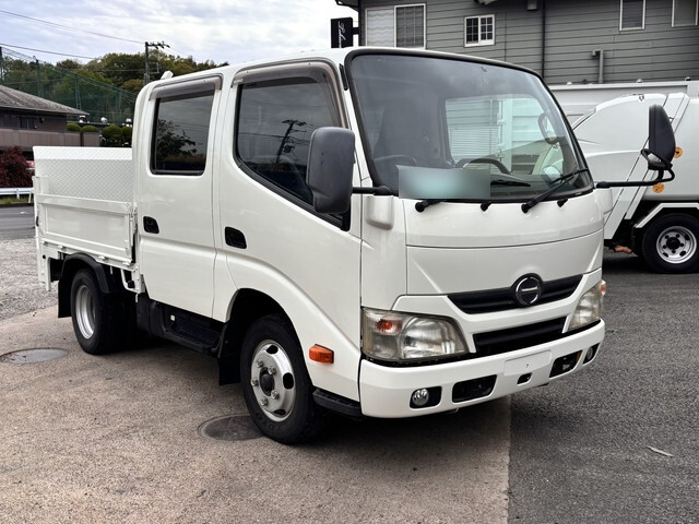 日野デュトロダブルキャブ（Wキャブ）小型（2t・3t）[写真01]