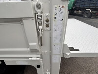 日野デュトロダブルキャブ（Wキャブ）小型（2t・3t）[写真12]