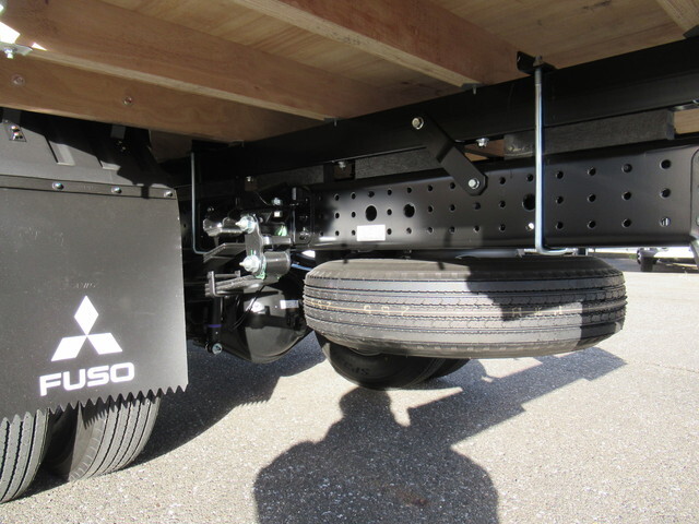 三菱ふそうキャンタークレーン4段小型（2t・3t）[写真17]