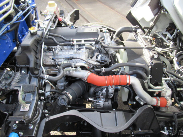 三菱ふそうキャンタークレーン4段小型（2t・3t）[写真25]