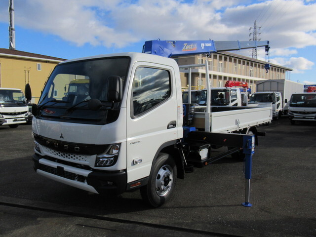 三菱ふそうキャンタークレーン4段小型（2t・3t）[写真03]