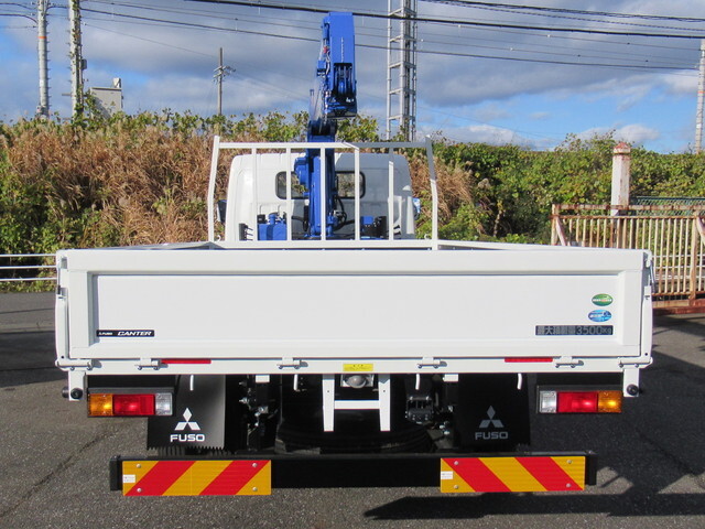 三菱ふそうキャンタークレーン4段小型（2t・3t）[写真05]