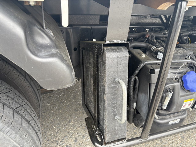 いすゞエルフクレーン4段小型（2t・3t）[写真22]