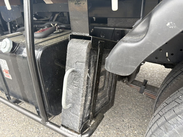 いすゞエルフクレーン4段小型（2t・3t）[写真23]