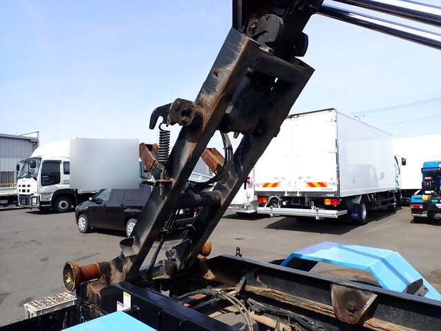 いすゞフォワードコンテナ専用車中型（4t）[写真10]