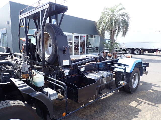 いすゞフォワードコンテナ専用車中型（4t）[写真12]