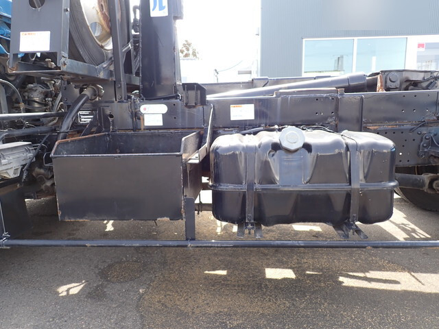 いすゞフォワードコンテナ専用車中型（4t）[写真22]