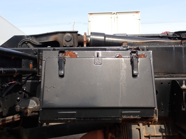 いすゞフォワードコンテナ専用車中型（4t）[写真24]