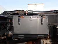 いすゞフォワードコンテナ専用車中型（4t）[写真25]