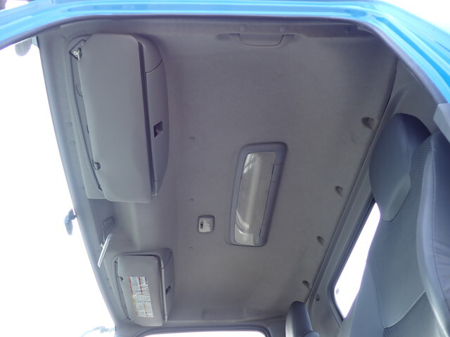 いすゞフォワードコンテナ専用車中型（4t）[写真36]