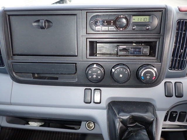 三菱ふそうキャンターパッカー車（塵芥車）小型（2t・3t）[写真38]