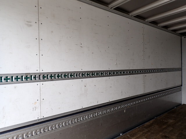 日野レンジャーアルミウイング中型（4t）[写真16]