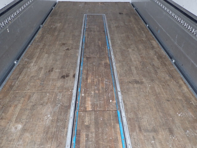 日野レンジャーアルミウイング中型（4t）[写真18]