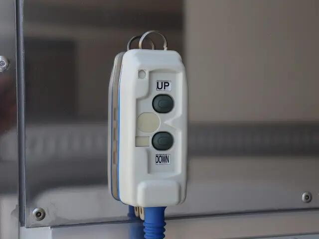 日野レンジャー冷凍車（冷蔵車）中型（4t）[写真12]