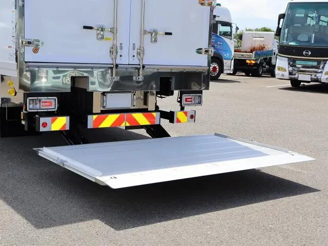 日野レンジャー冷凍車（冷蔵車）中型（4t）[写真13]